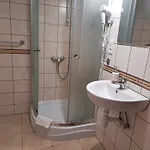 Pawel Z Balia I Jacuzzi בית אירוח קרפאז'
